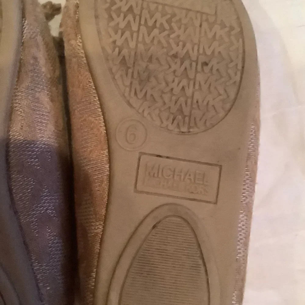 Michael Kors toddler size 6 tan dress shoes